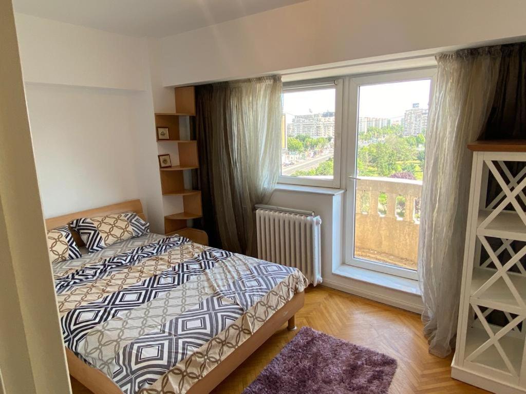 Old Town Apartment With Panoramic View ブカレスト エクステリア 写真